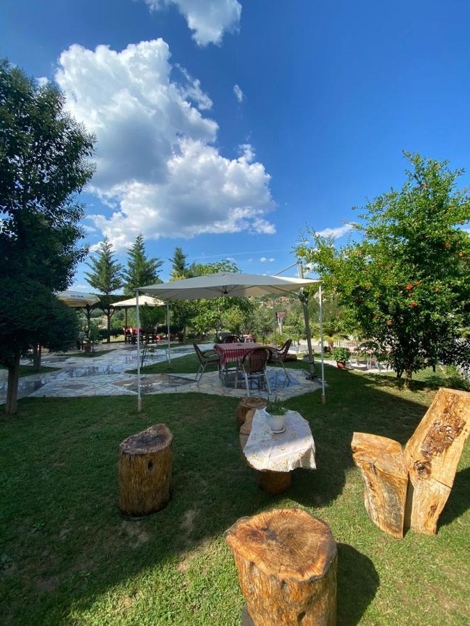 Bar Restorant Kristal Hotel Tiranë Luaran gambar